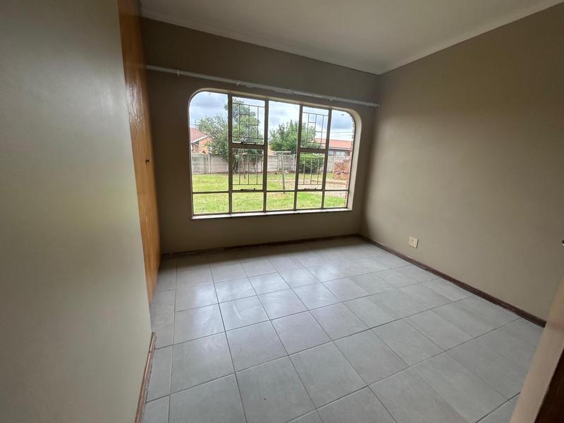 4 Bedroom Property for Sale in Vaalpark Free State